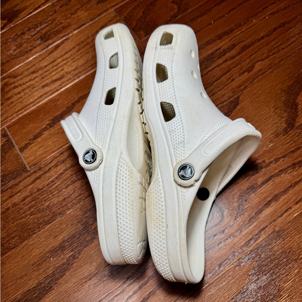 Crocs Classic White Clogs Versatile Lightweight C… - image 7